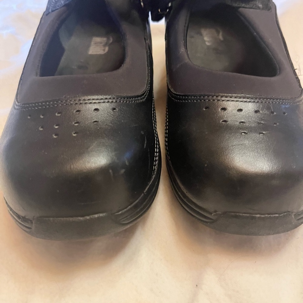 Drew black Perforated Leather Shoes